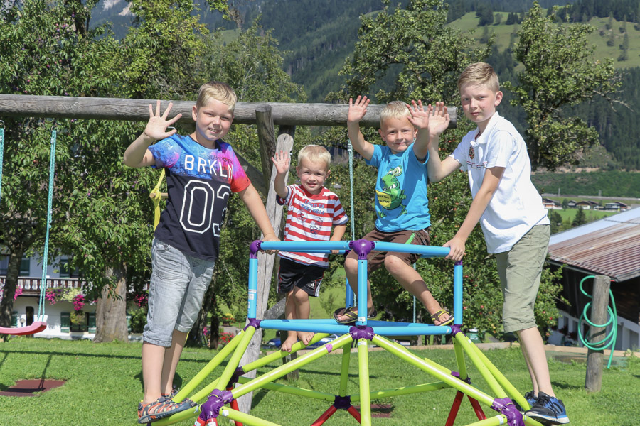 Leogang Ferien Bauernhof Sommerurlaub Kinder 6540